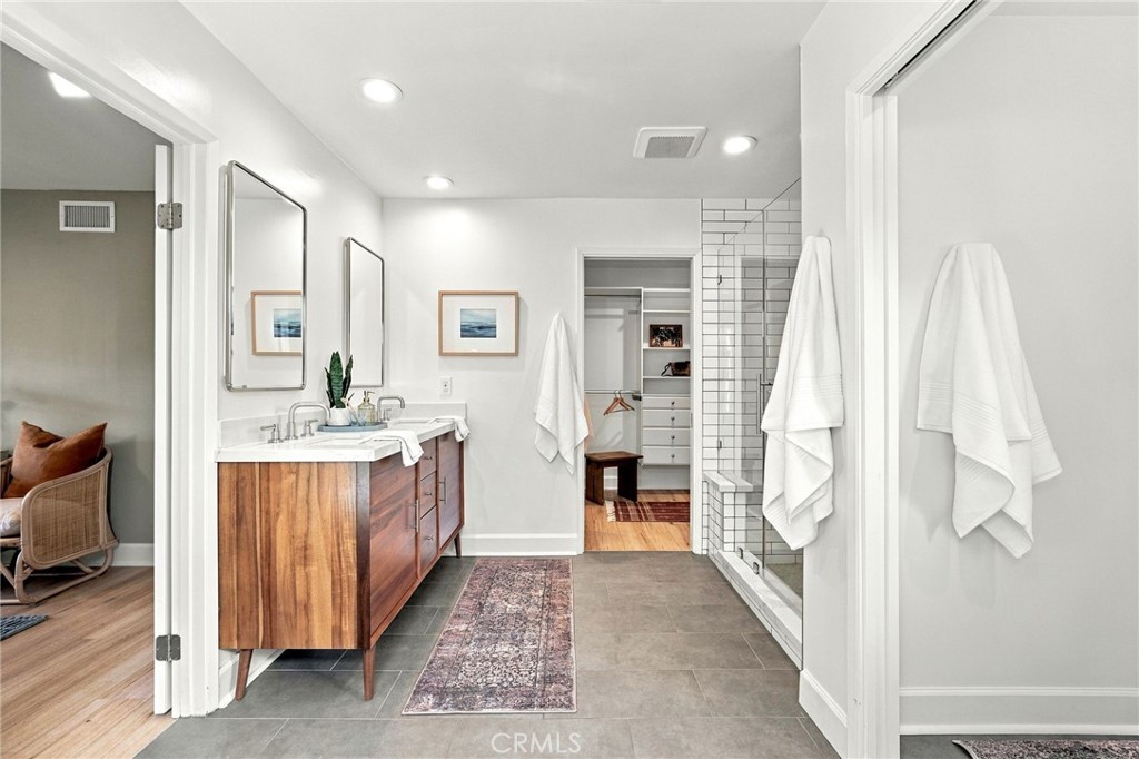 3133 Highland View