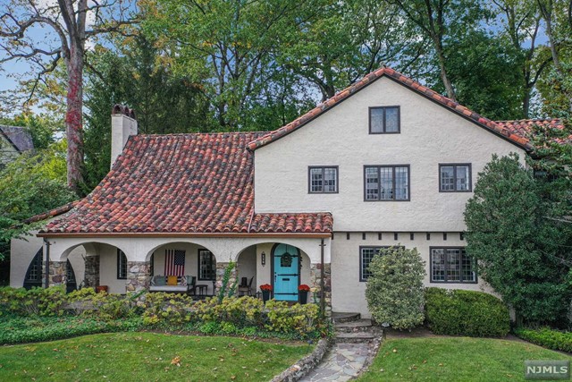 362 Crest Road
