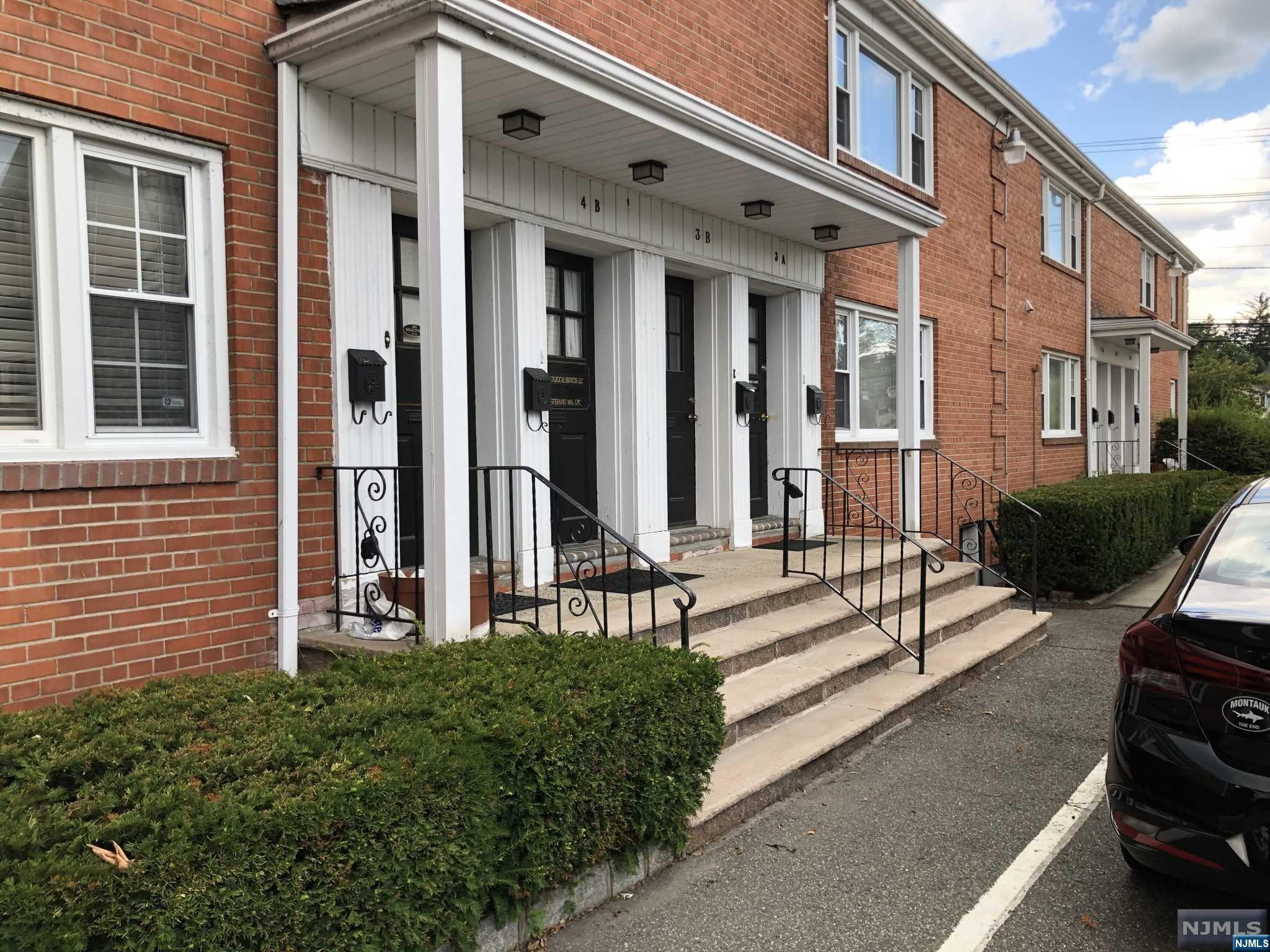 172-182 Franklin Avenue 3B