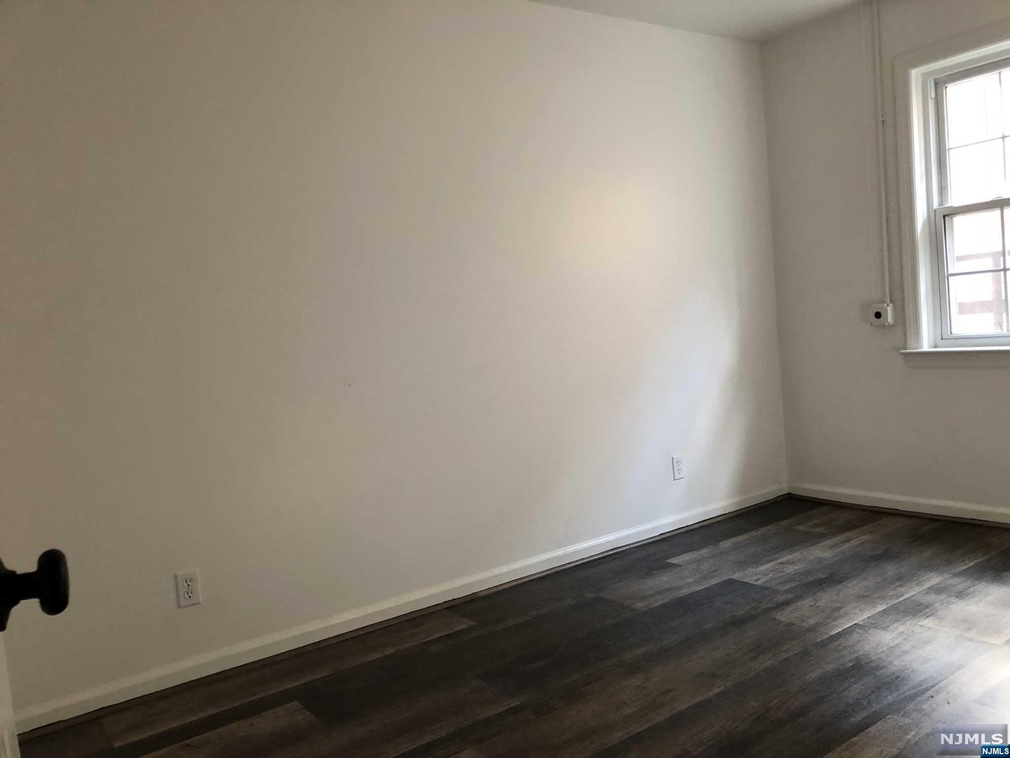 172-182 Franklin Avenue 3B