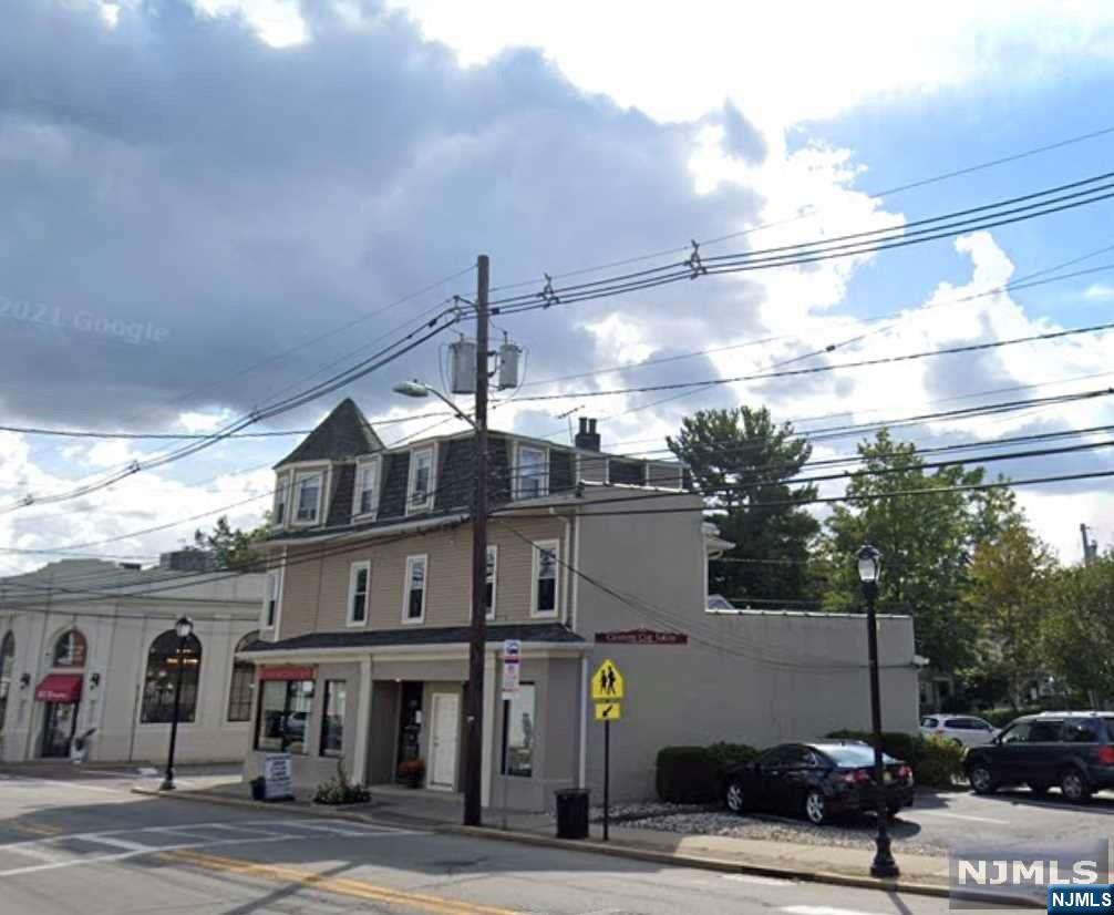 239 Godwin Avenue