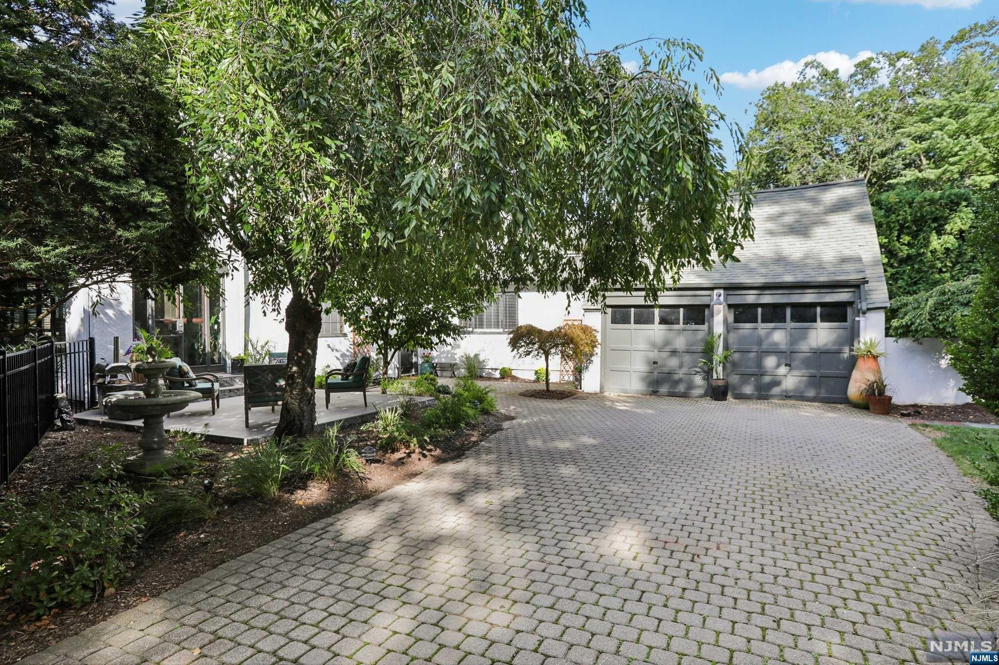 94 Sherwood Road