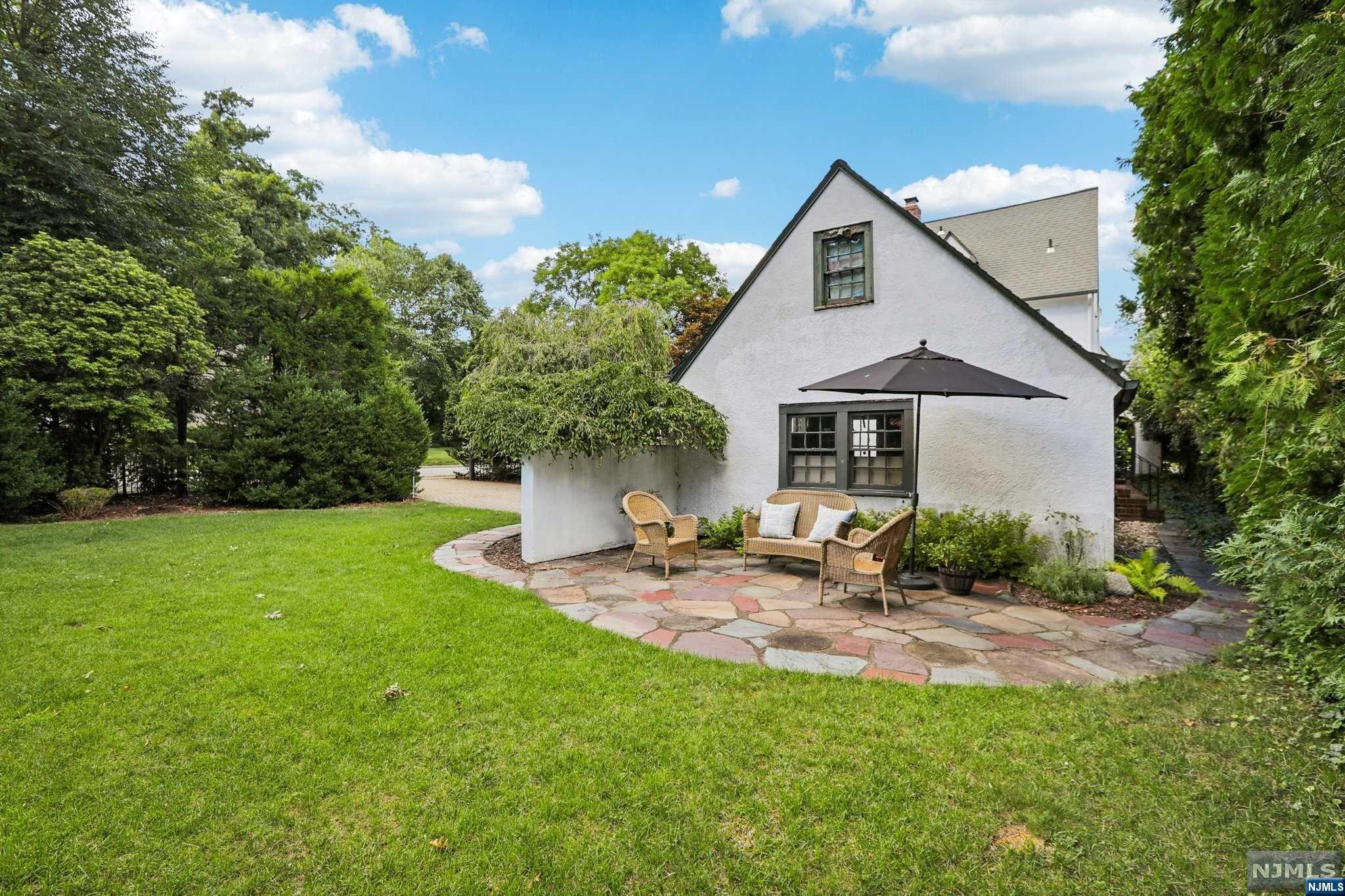 94 Sherwood Road