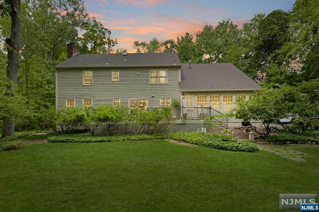 800 E Saddle River Road