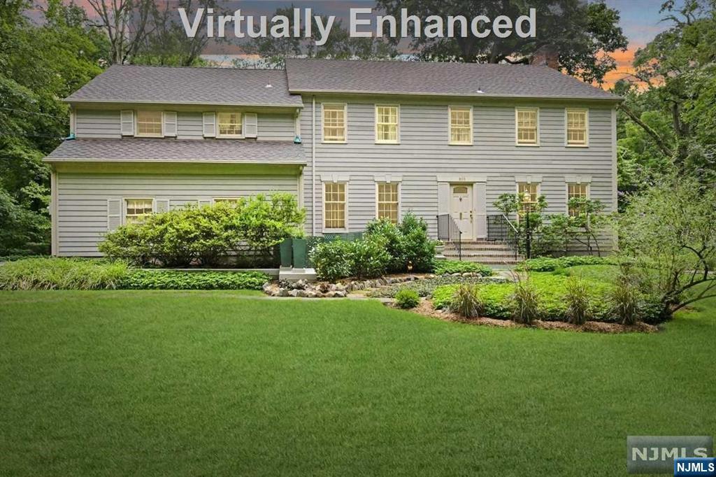 800 E Saddle River Road