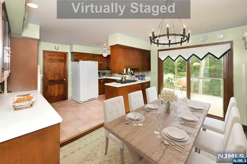800 E Saddle River Road