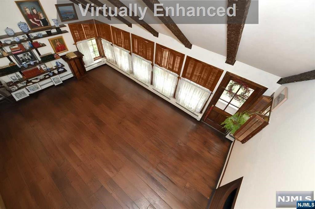 800 E Saddle River Road