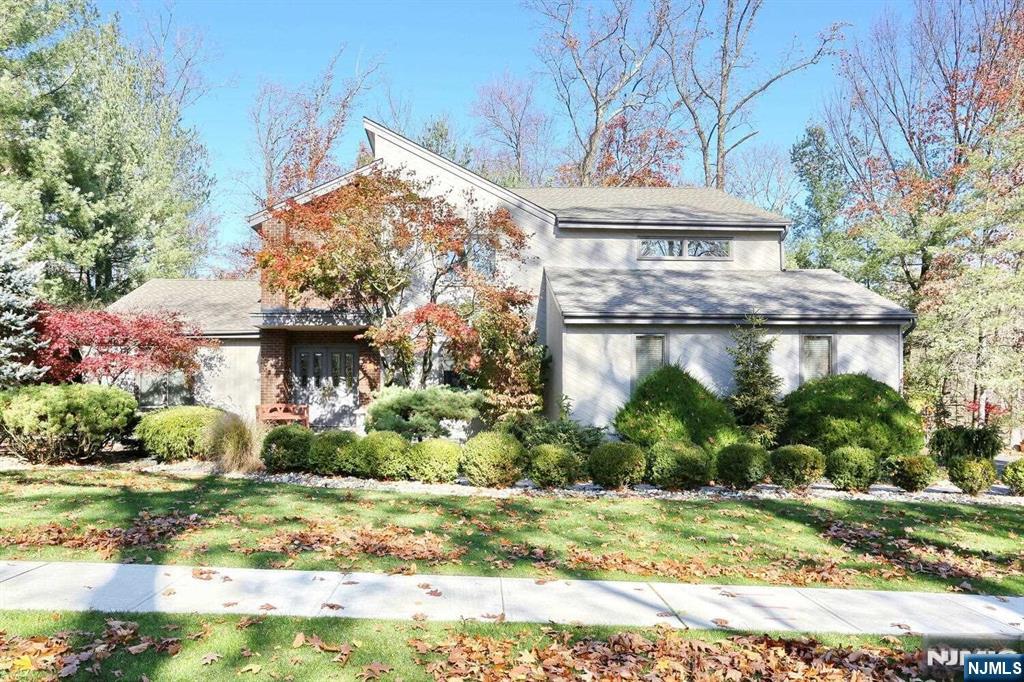 12 Bellgrove Drive