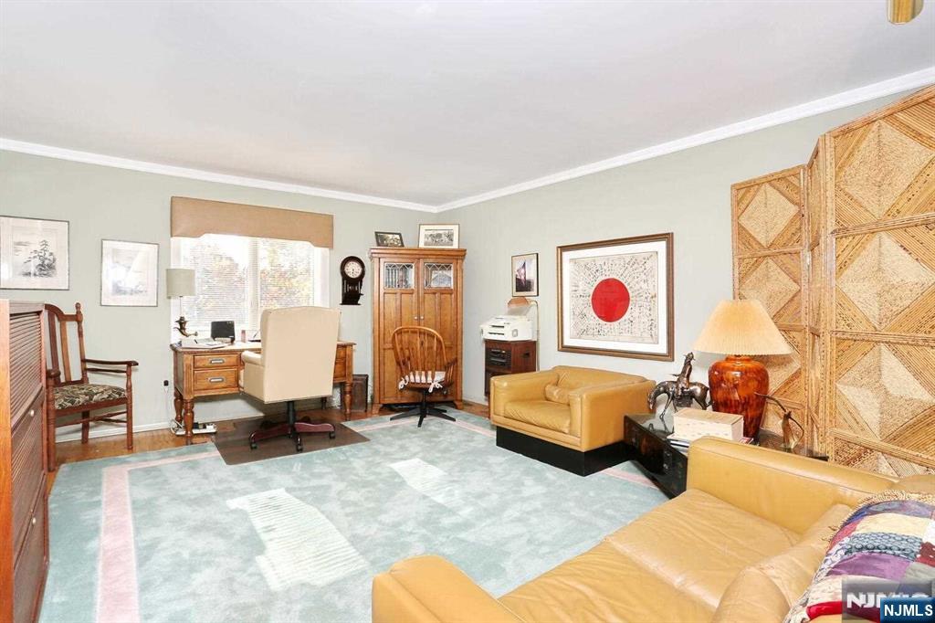 12 Bellgrove Drive