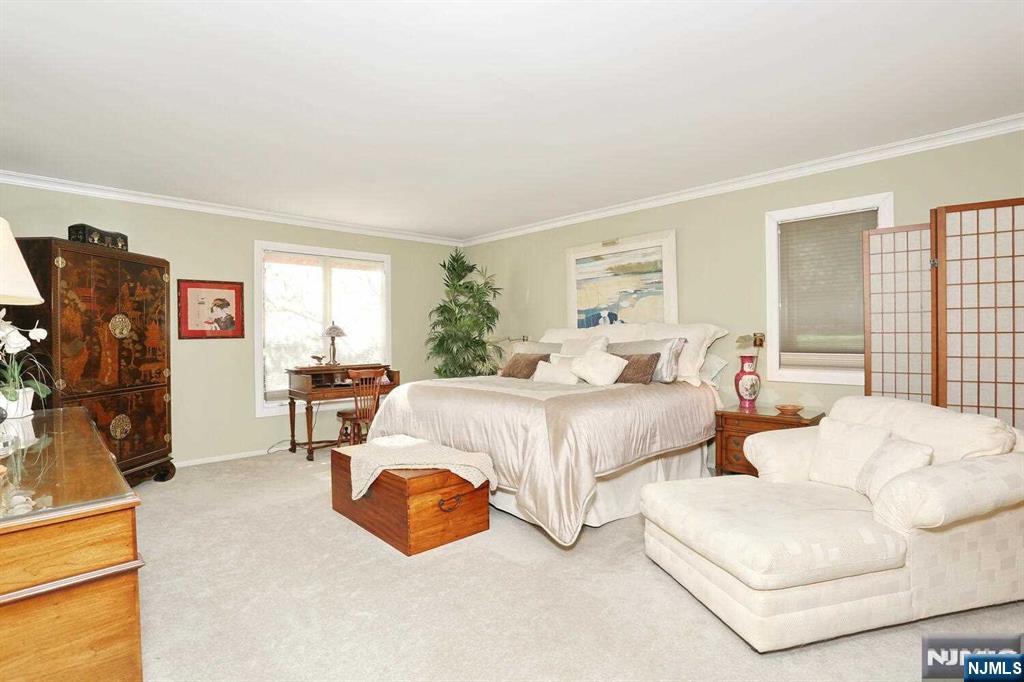 12 Bellgrove Drive