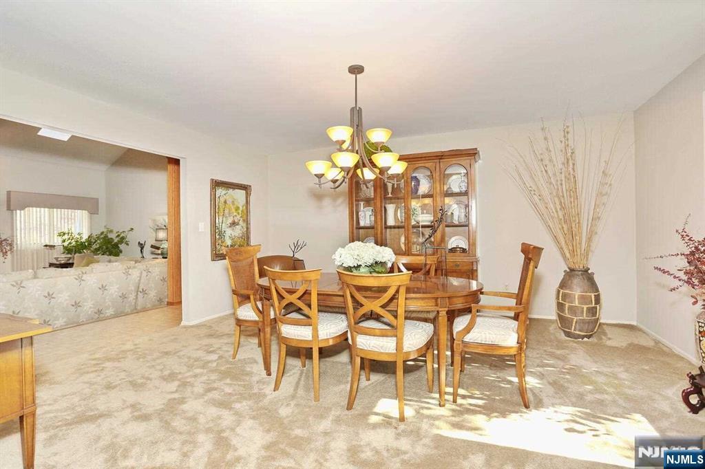 12 Bellgrove Drive