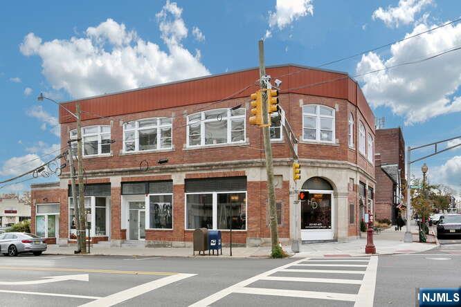 4 Franklin Avenue 3C