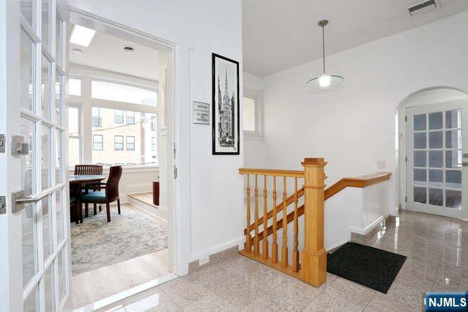 4 Franklin Avenue 3A