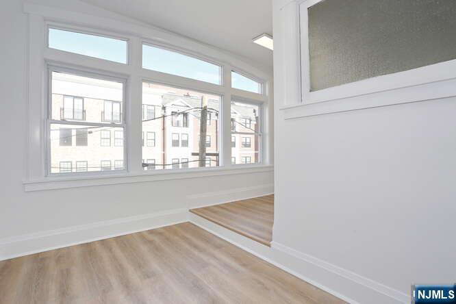 4 Franklin Avenue 3A