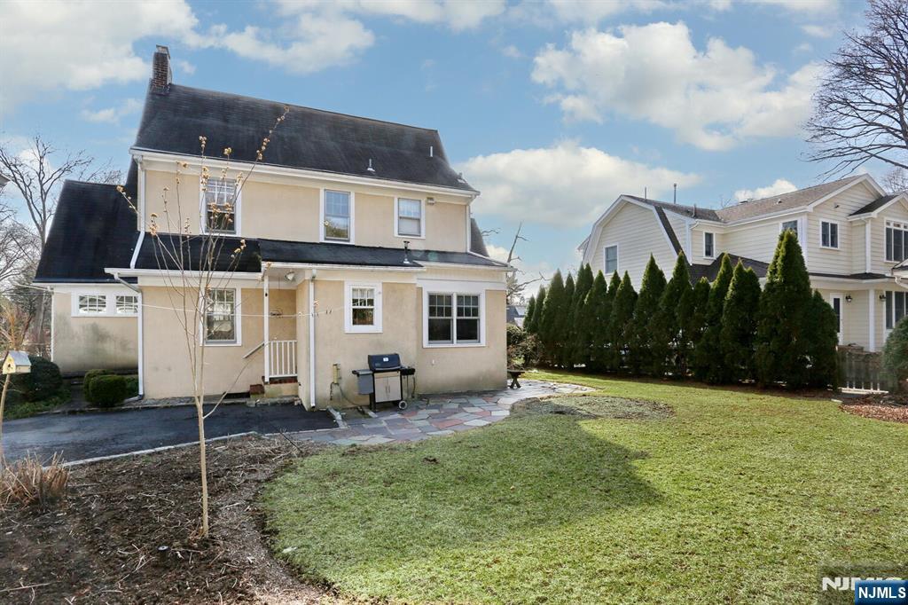 160 Claremont Road