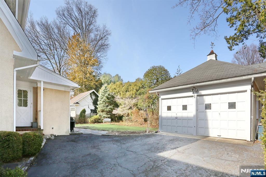 160 Claremont Road