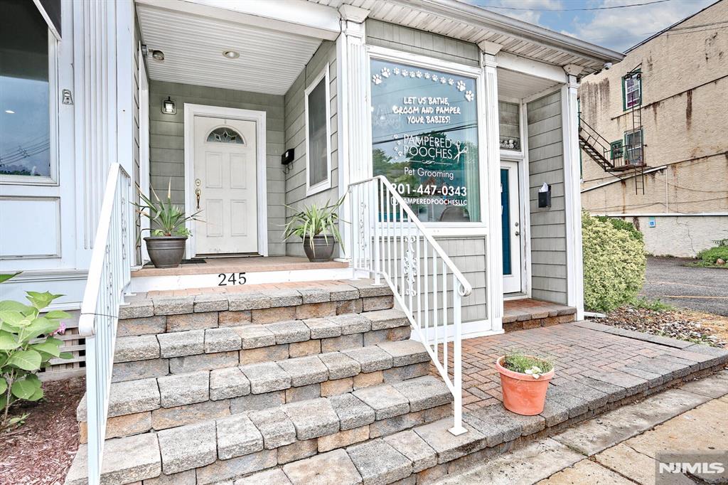 245 Godwin Avenue 1