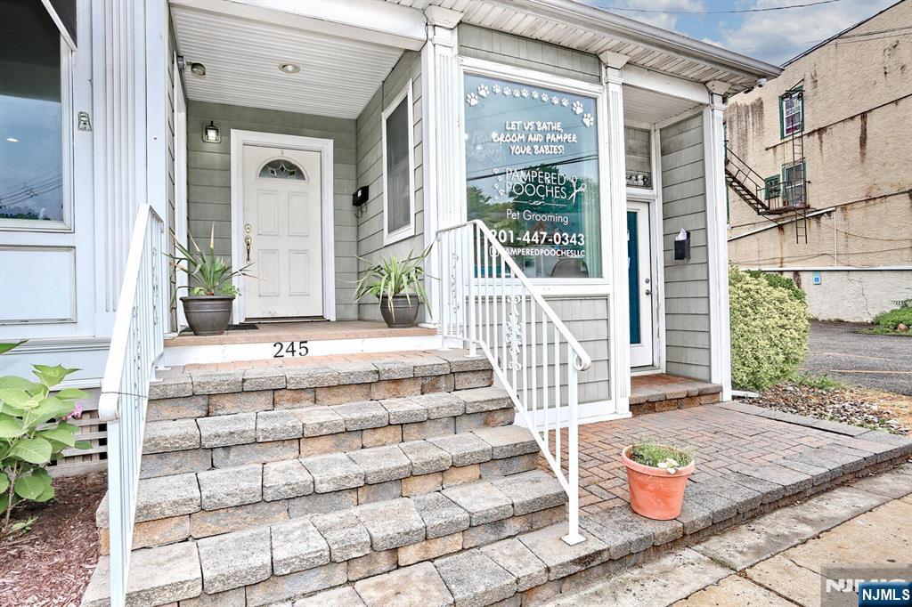 245 Godwin Avenue 1
