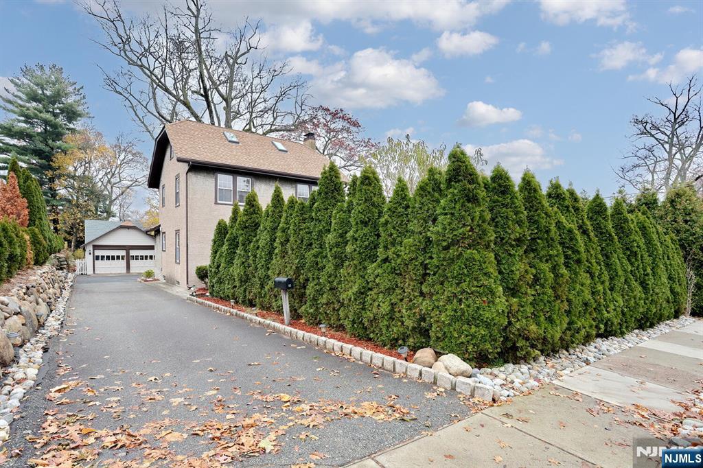 42 Glen Avenue