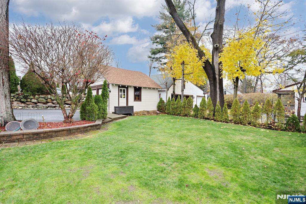 42 Glen Avenue