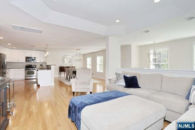 802 Whitney Lane