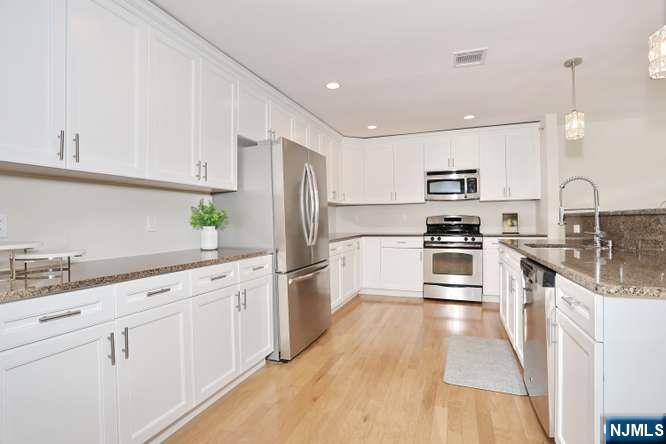 802 Whitney Lane