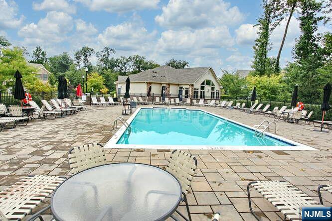 802 Whitney Lane