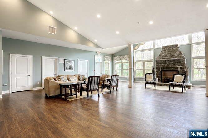 802 Whitney Lane