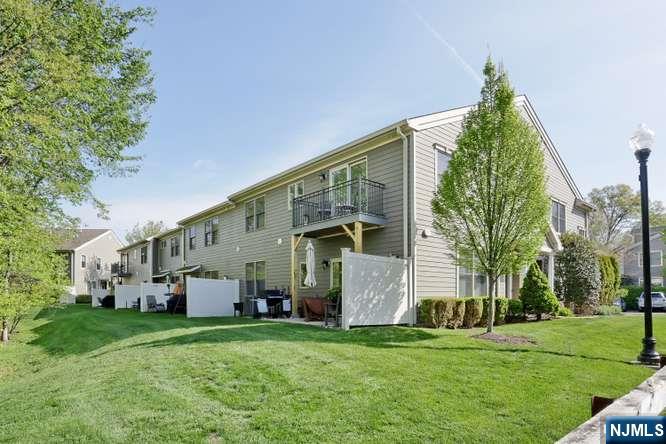 802 Whitney Lane