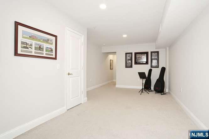 802 Whitney Lane