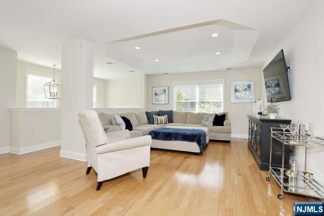 802 Whitney Lane