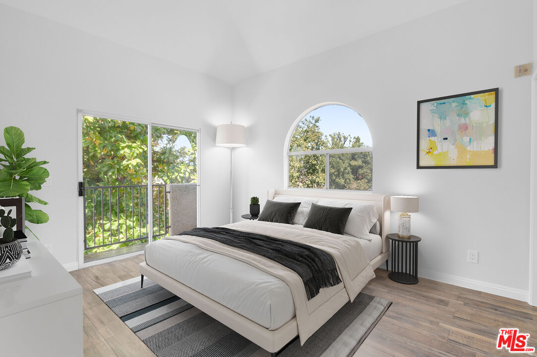7236 Amigo Ave Unit: 202