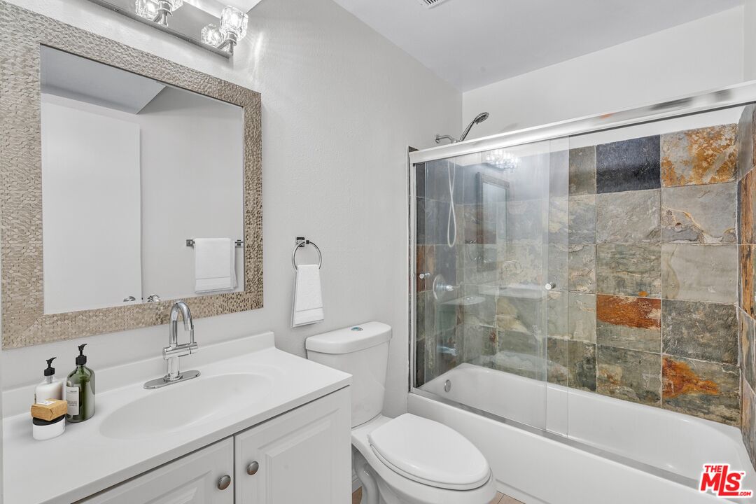 18350 Hatteras St Unit: 159
