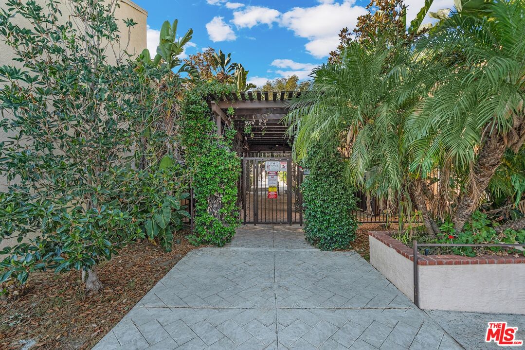 18350 Hatteras St Unit: 159
