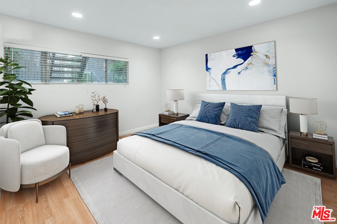 18350 Hatteras St Unit: 159