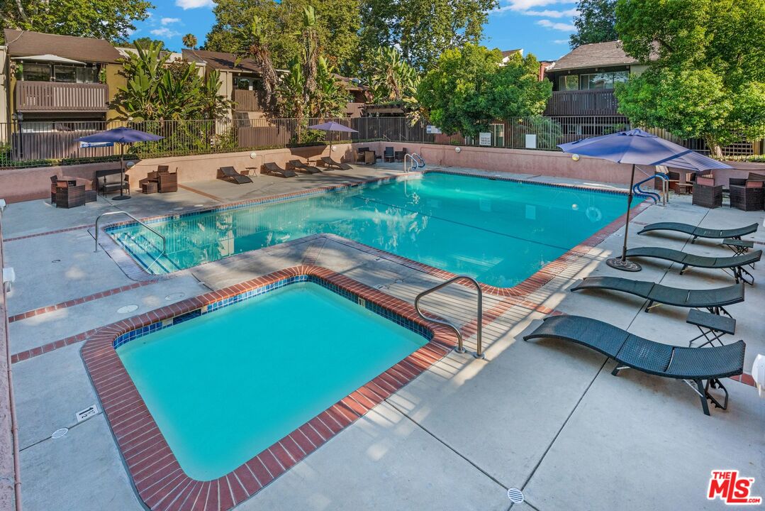 18350 Hatteras St Unit: 159