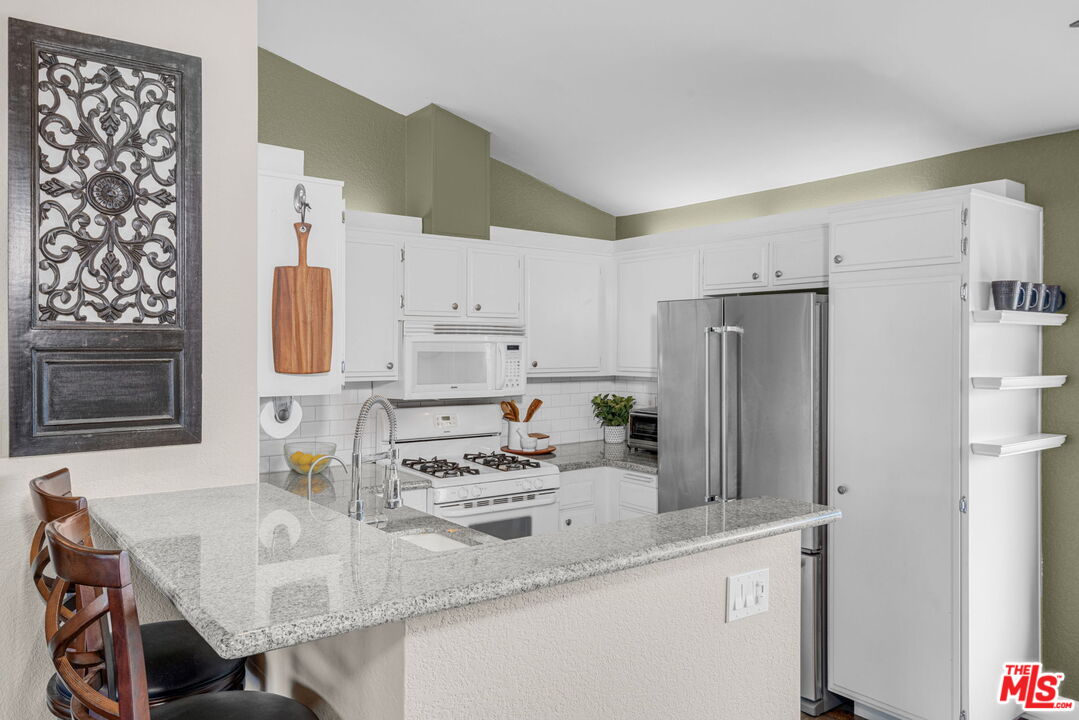 13115 Sunnybrook Cir Unit: 202