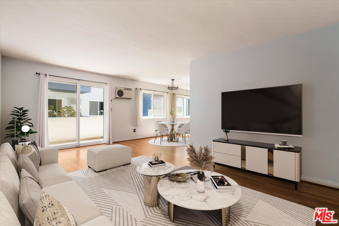 1712 Colby Ave Unit: 104