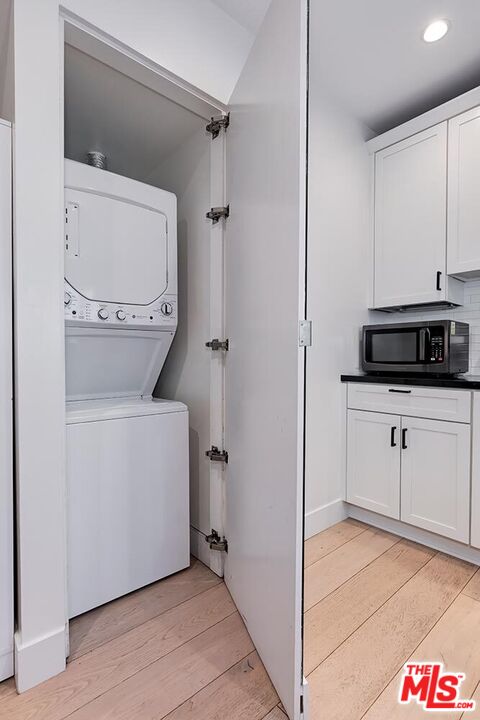 616 Huntley Dr Unit: 2