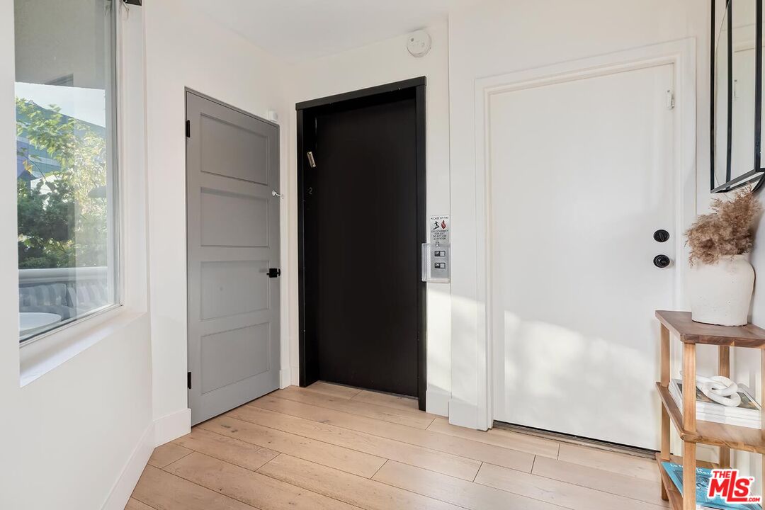 616 Huntley Dr Unit: 2