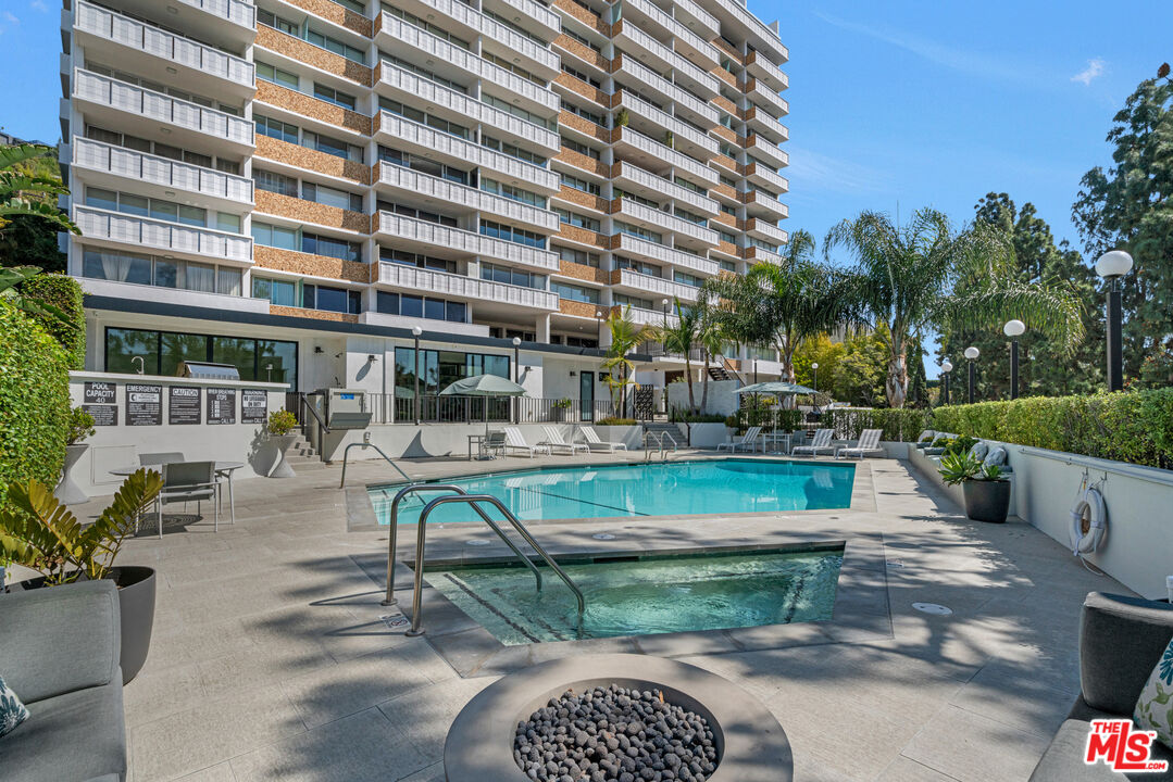 8787 Shoreham Dr Unit: 502