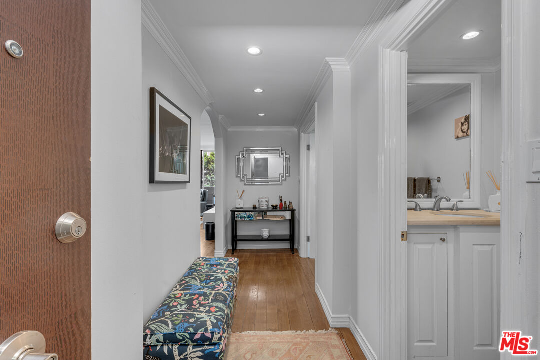 8787 Shoreham Dr Unit: 502