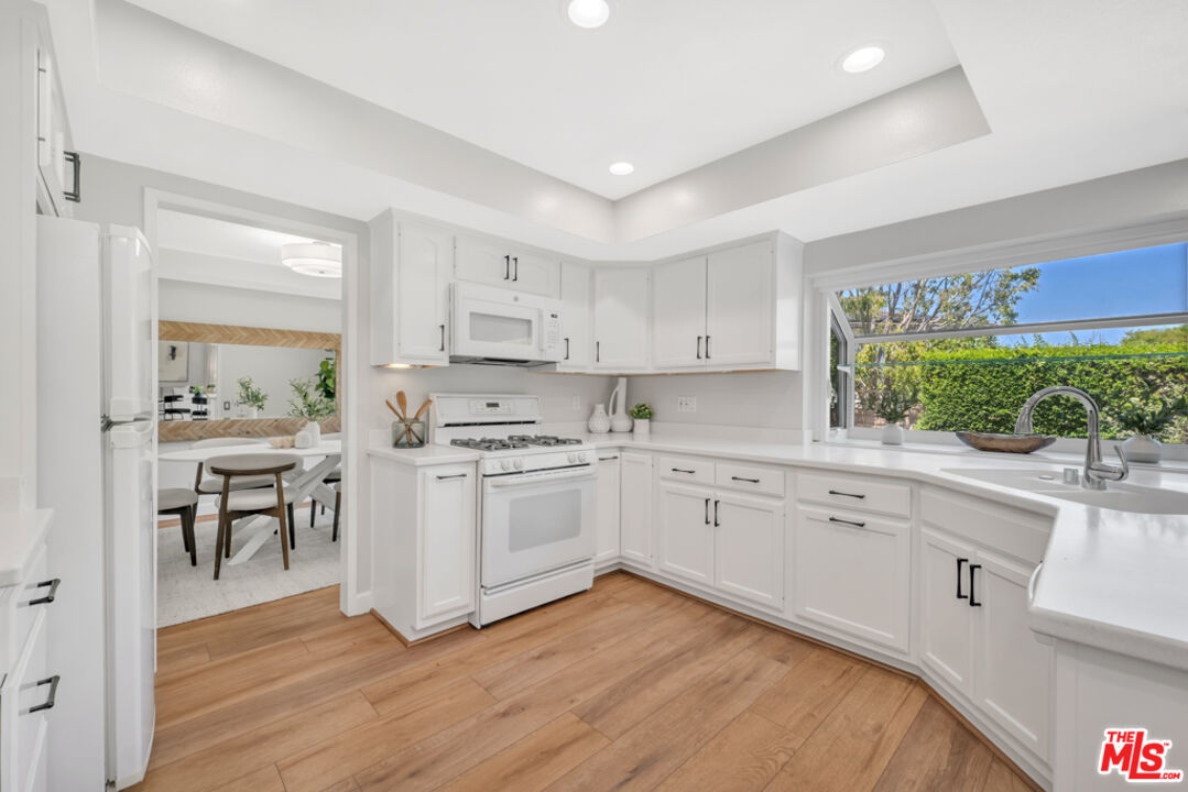 2686 Velarde Dr