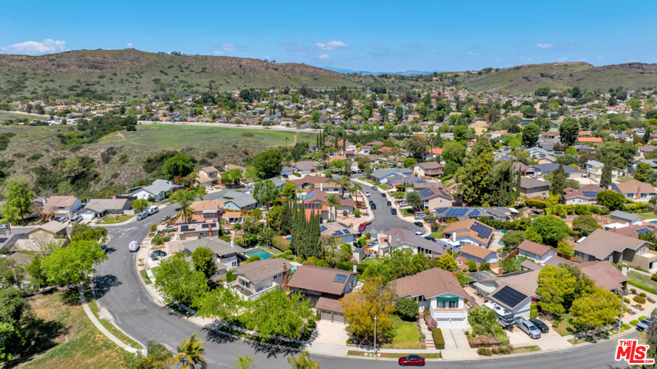 2686 Velarde Dr