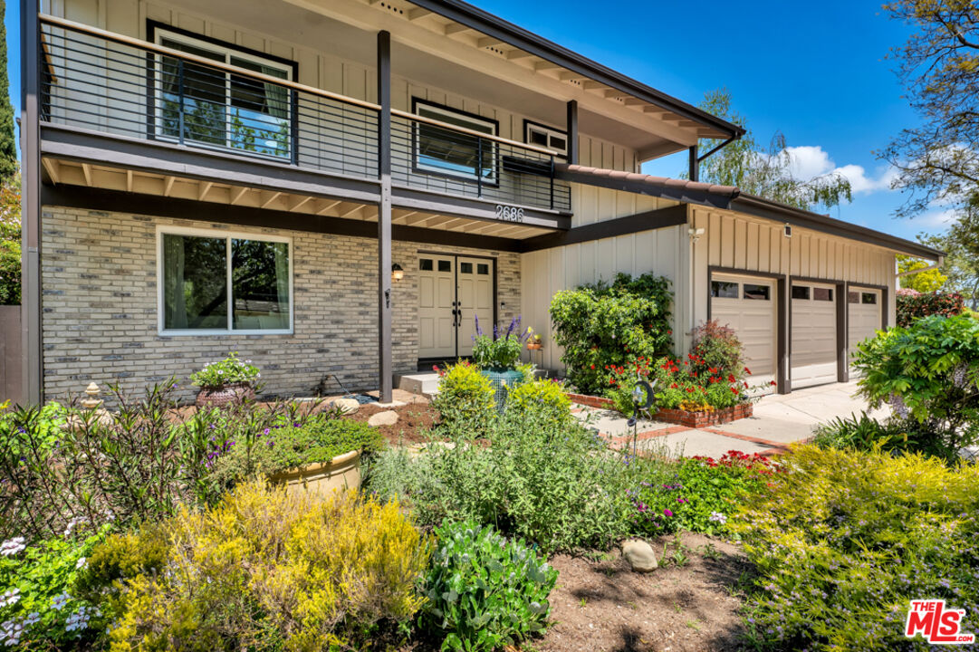 2686 Velarde Dr