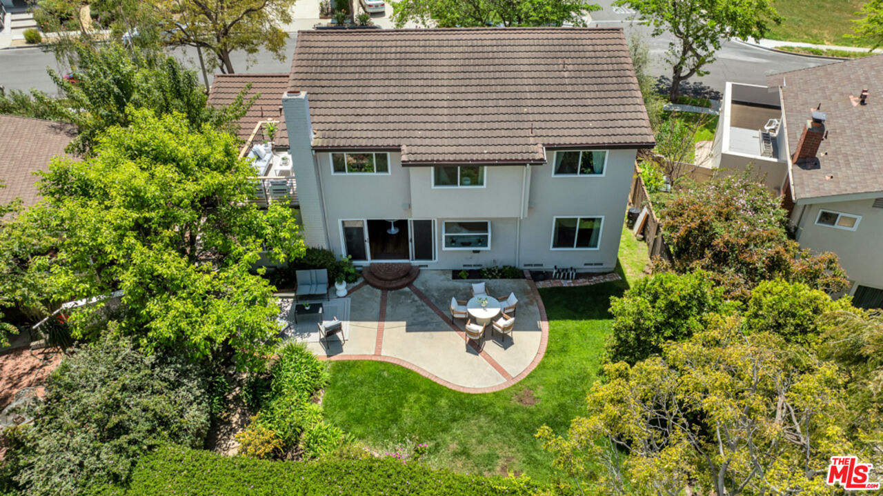 2686 Velarde Dr