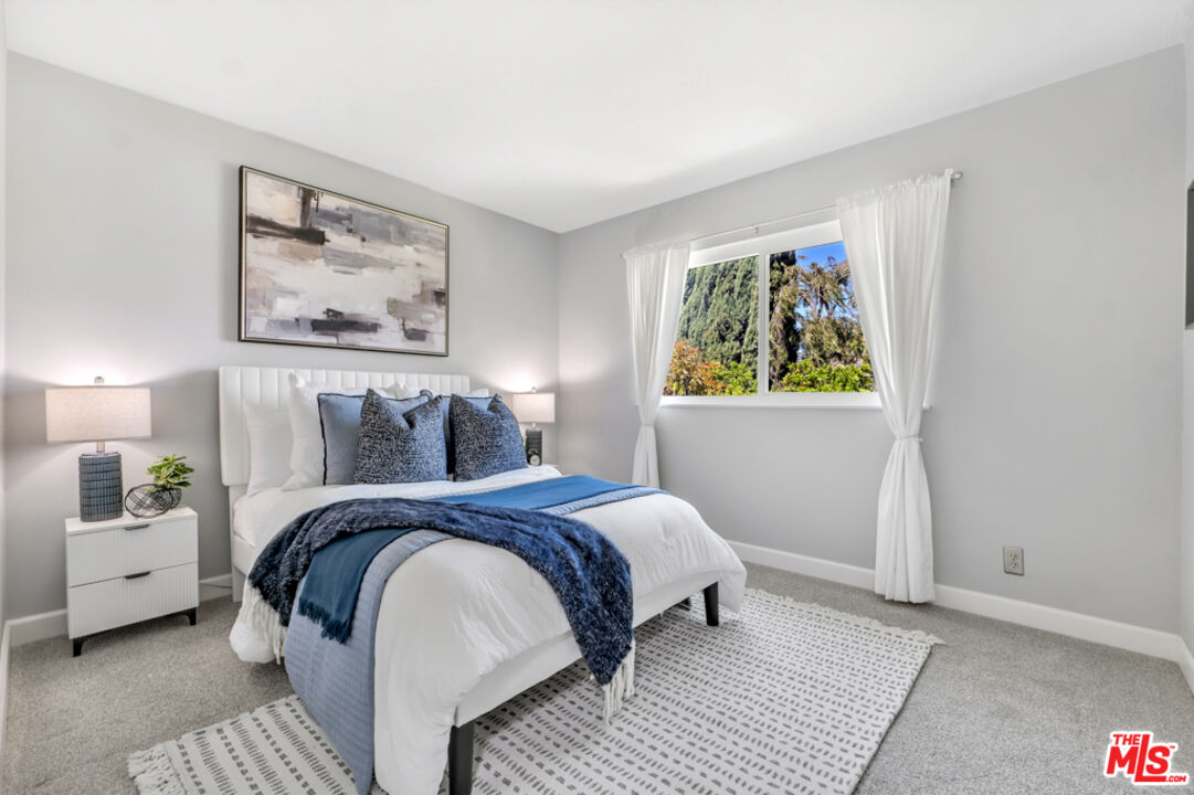 2686 Velarde Dr