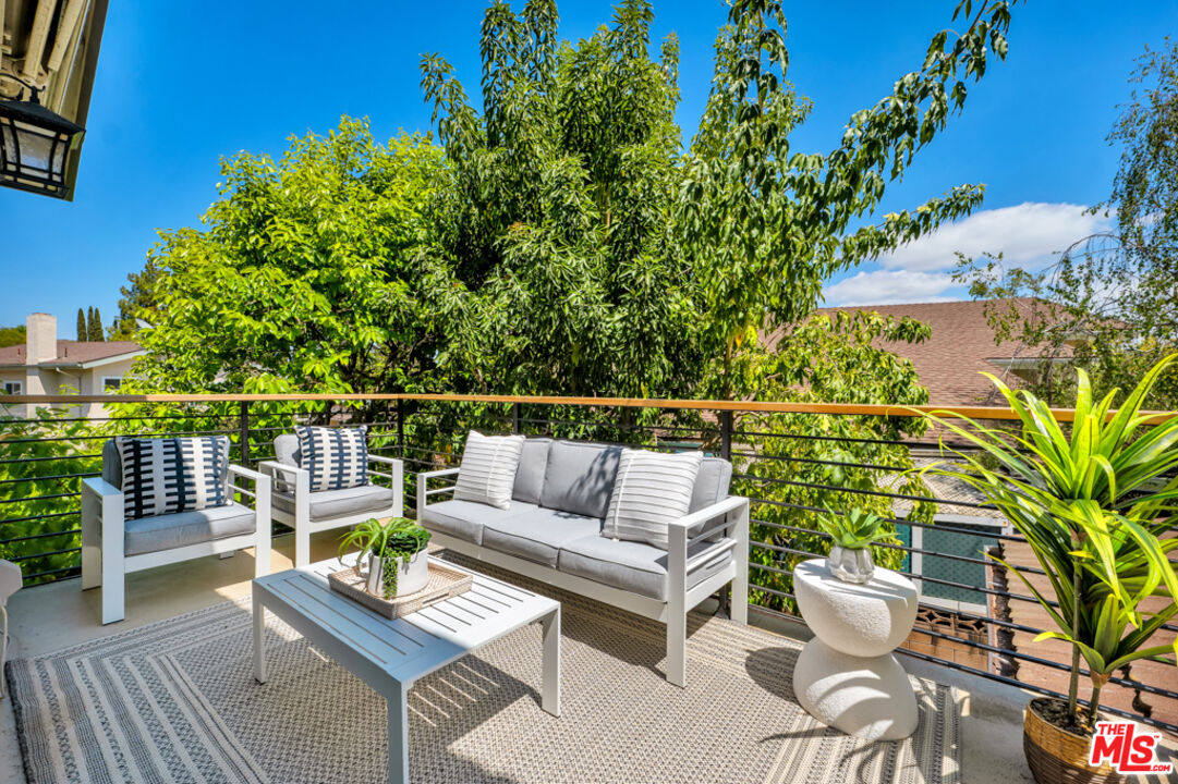 2686 Velarde Dr