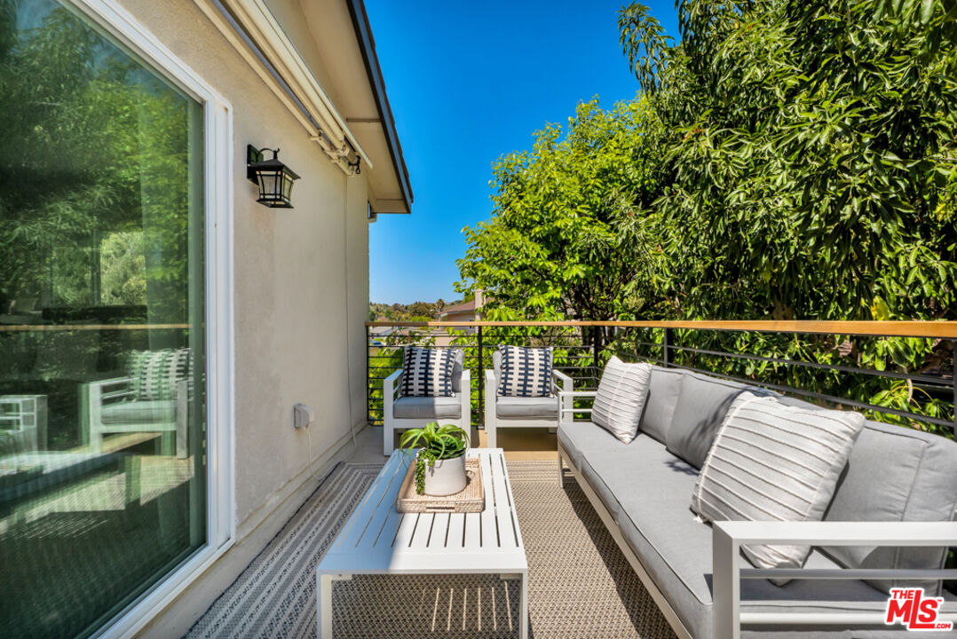 2686 Velarde Dr