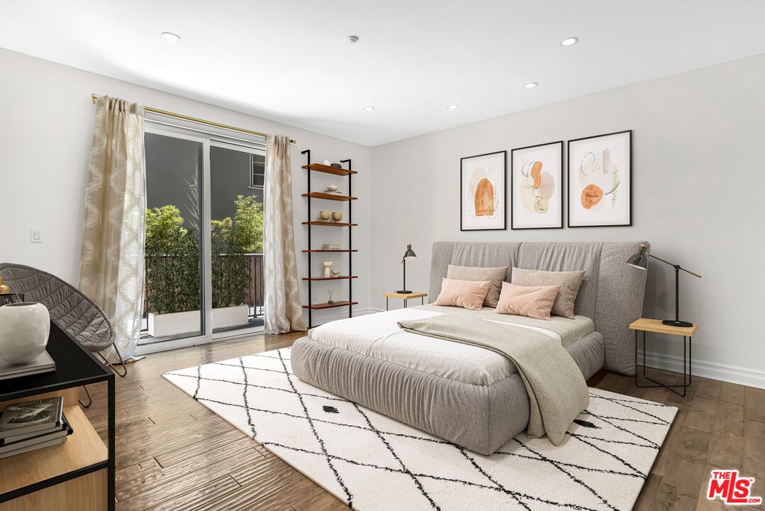 1248 N Laurel Ave Unit: 103